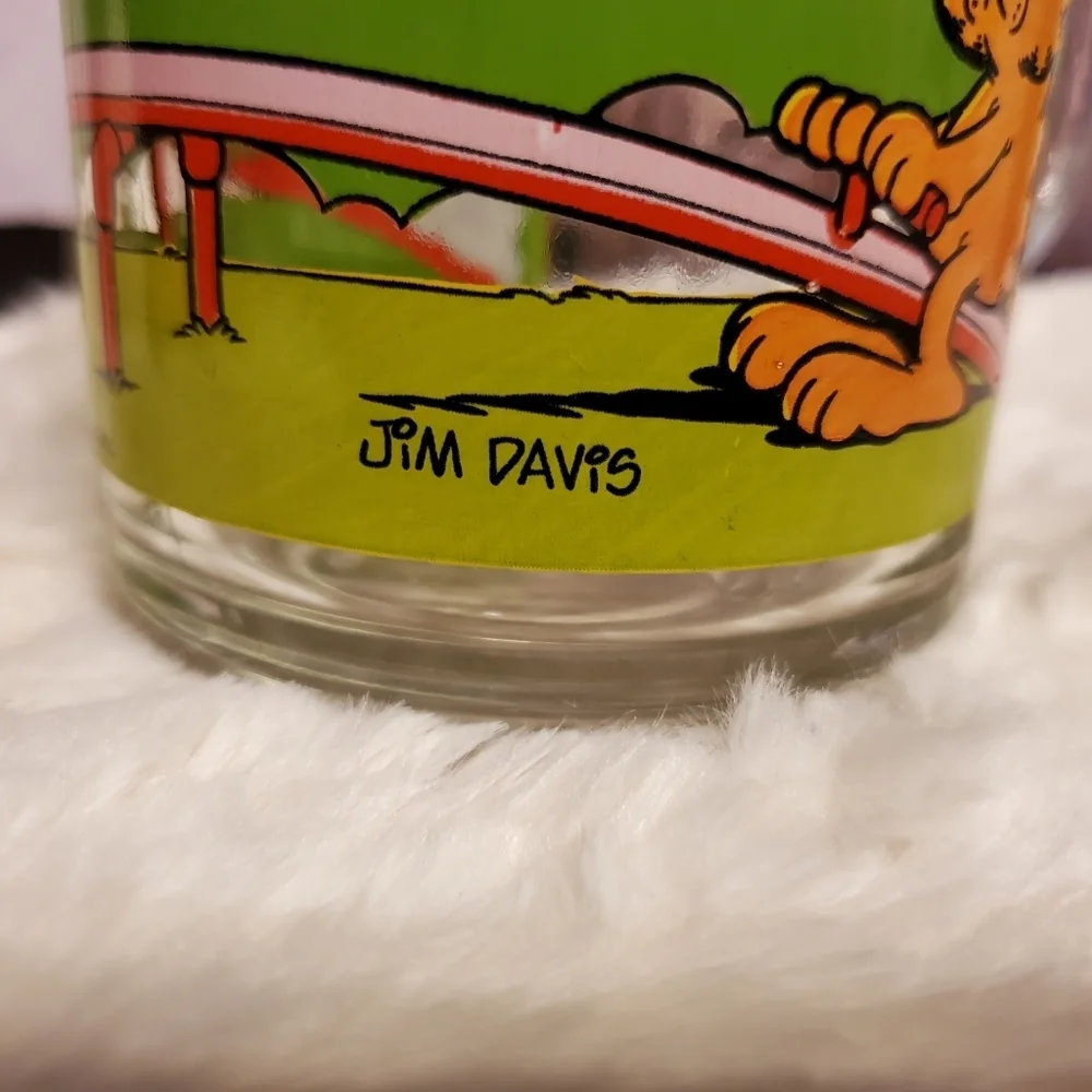 VINTAGE Garfield McDonalds Glass Mugs by Jim Davis - Picture 8 of 9